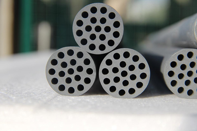 Quais são as aplicações das membranas cerâmicas de carboneto de silício