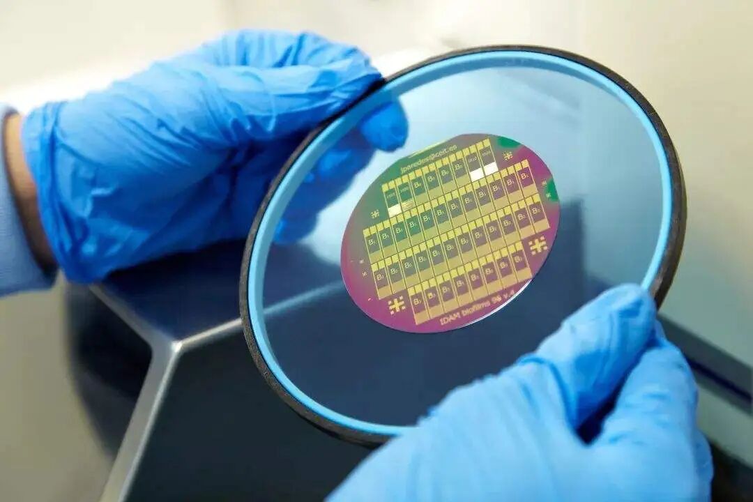 O que é tecnologia de ligação de wafer?