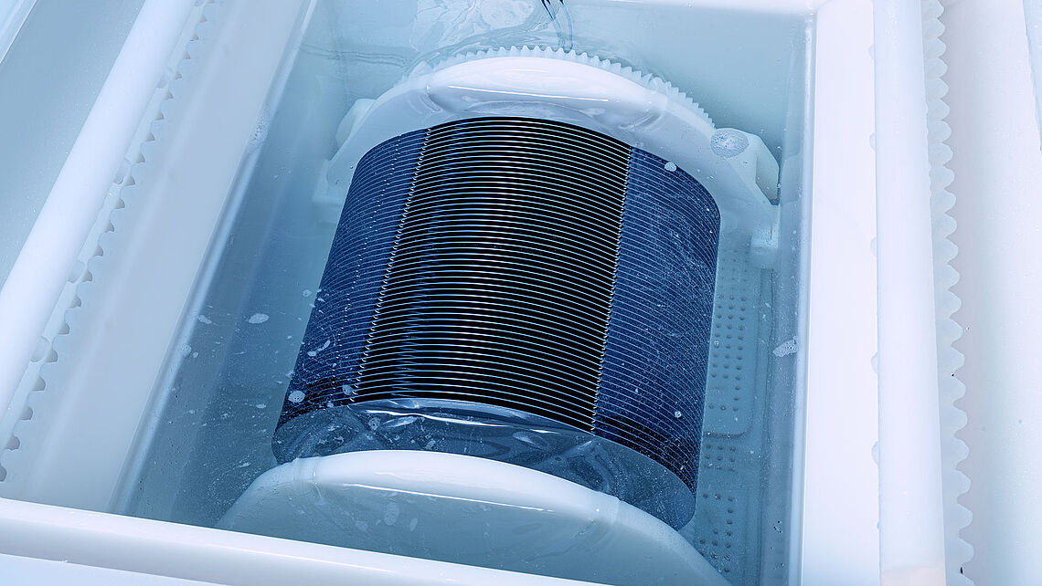 O que é a limpeza do wafer semicondutor？