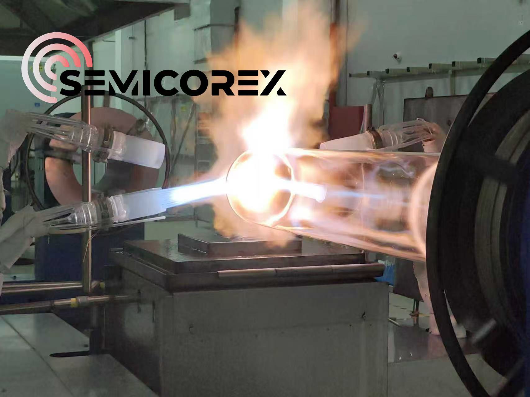 Como são fabricados os tubos semicondutores para forno de quartzo？