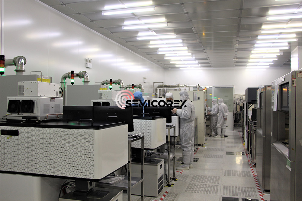 Otimização do projeto de campo térmico para forno epitaxial de SiC (reator CVD de parede quente)